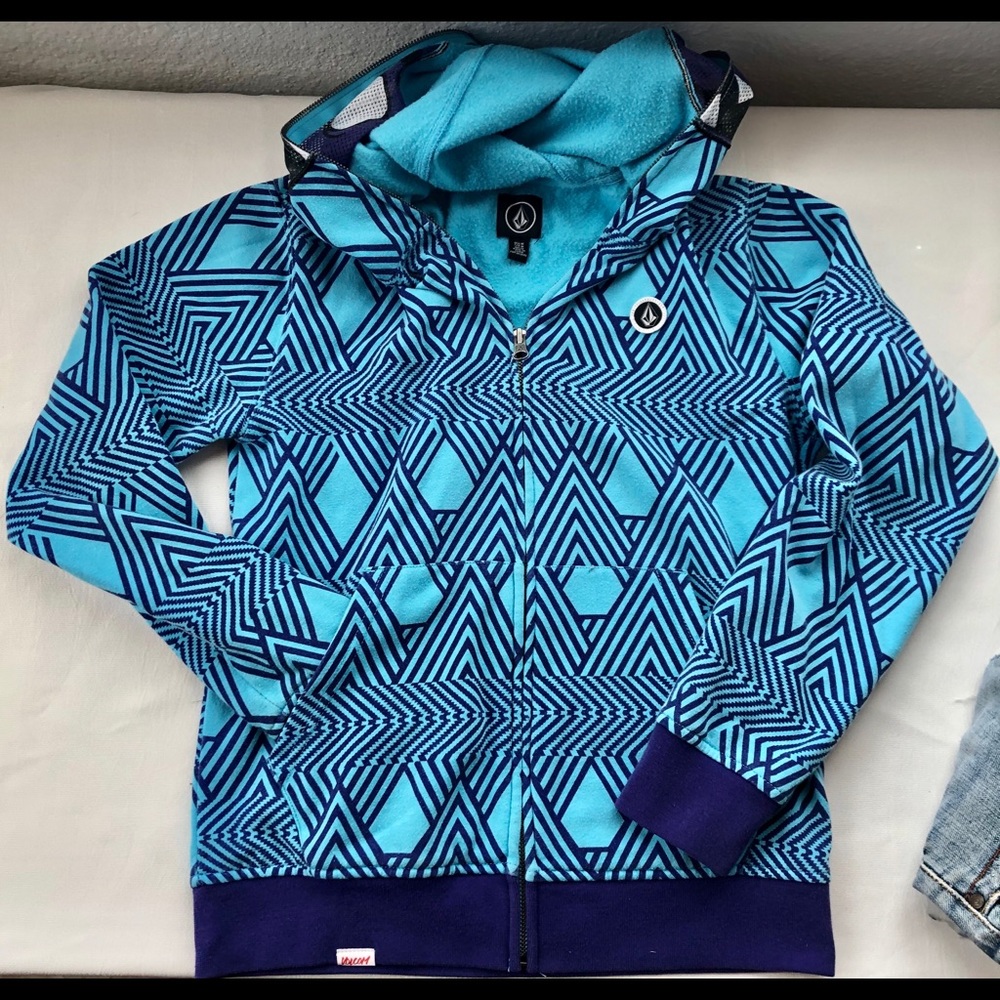 VOLCOM monster hoodie!
